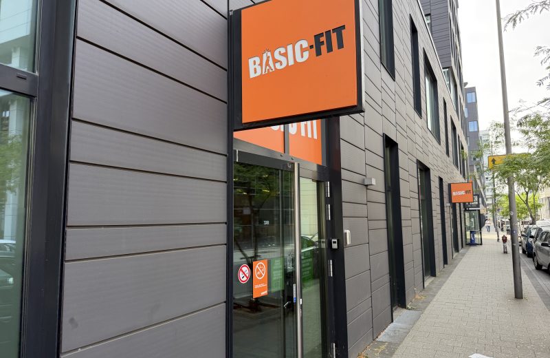 Entrance to Basic-Fit Belval on Avenue du Swing
