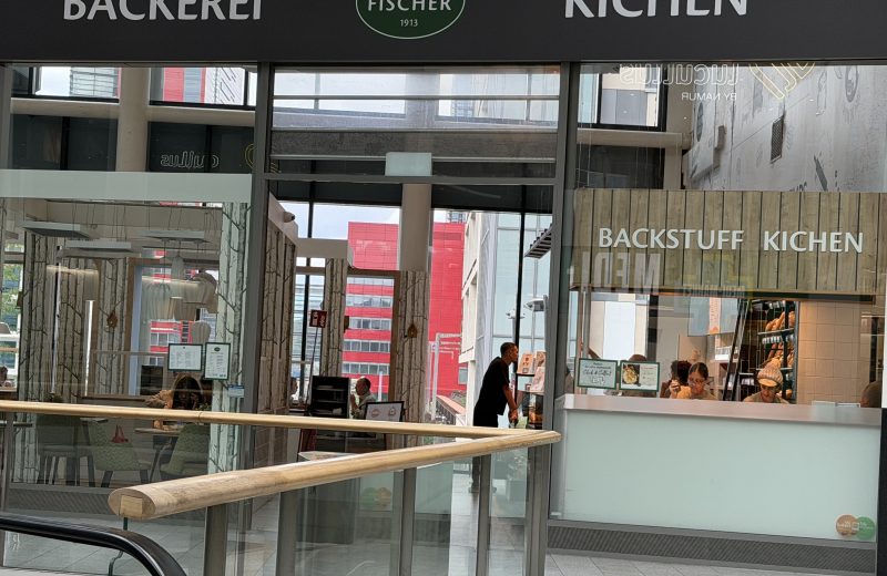 The Fischer bakery counter in Belval Plaza, under its Bäckerei and Kichen signs