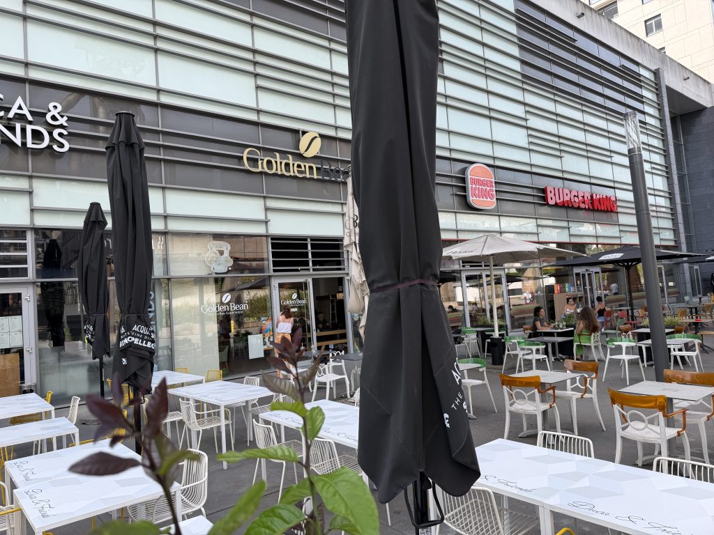 Golden Bean, Belval