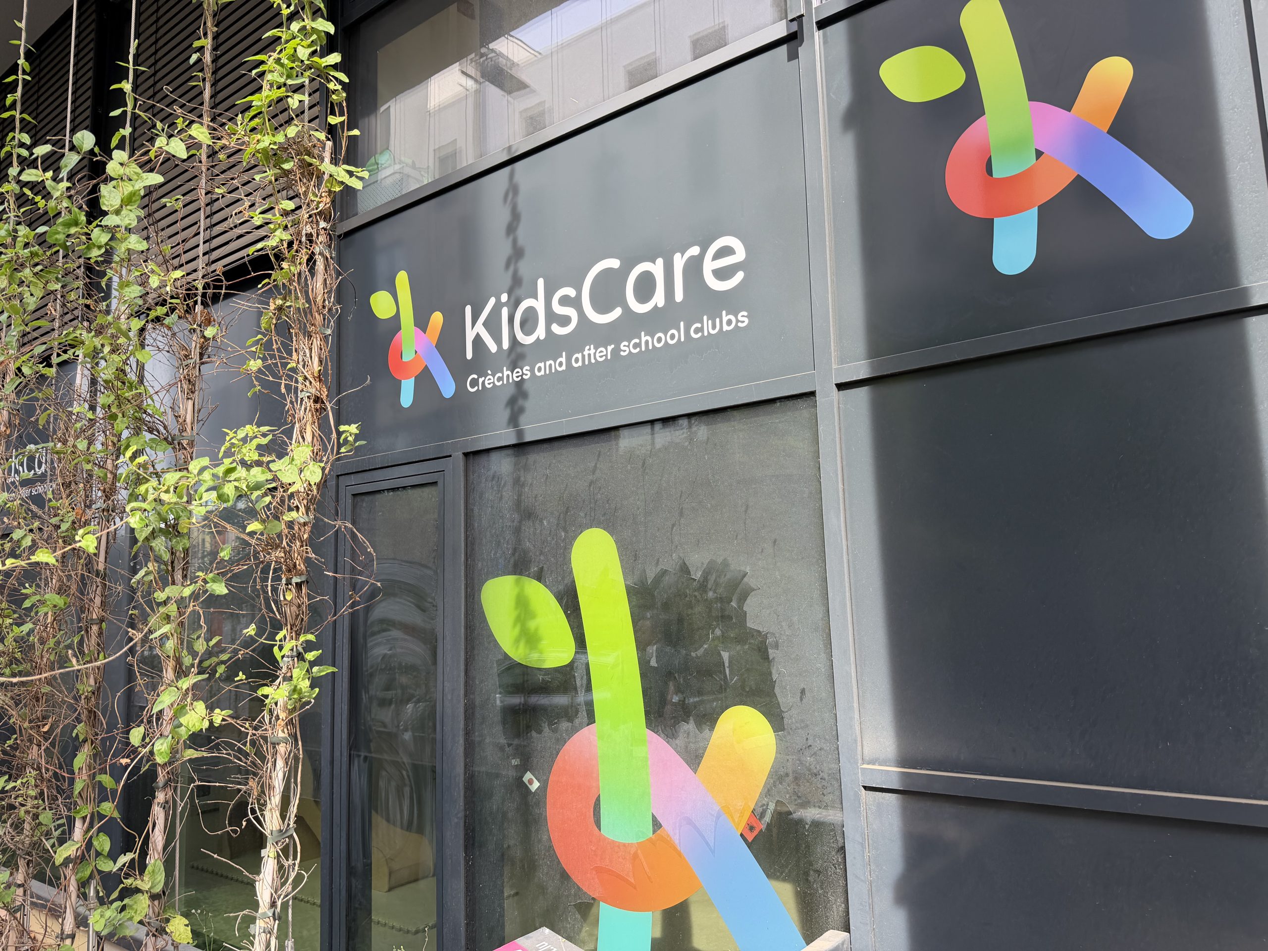 KidsCare Belval signage on the Boulevard du Jazz nursery façade