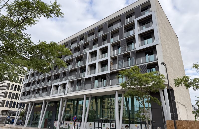 Residence UNI-VAL II in Belval, seen from the street