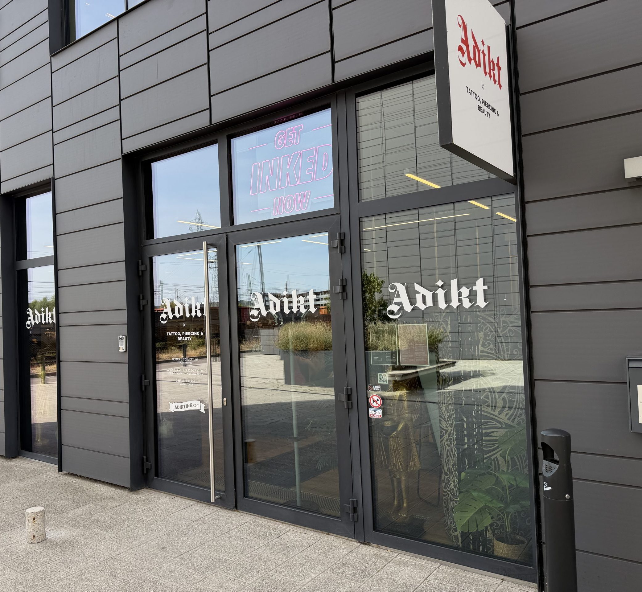 Adikt Ink tattoo and piercing studio on Avenue du Swing in Belval.