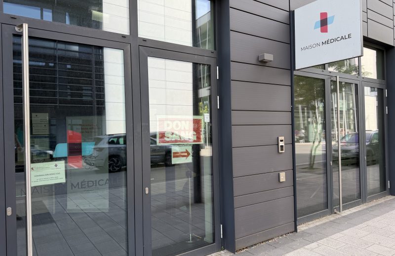 Entrance to Maison Médicale Belval on Avenue du Swing