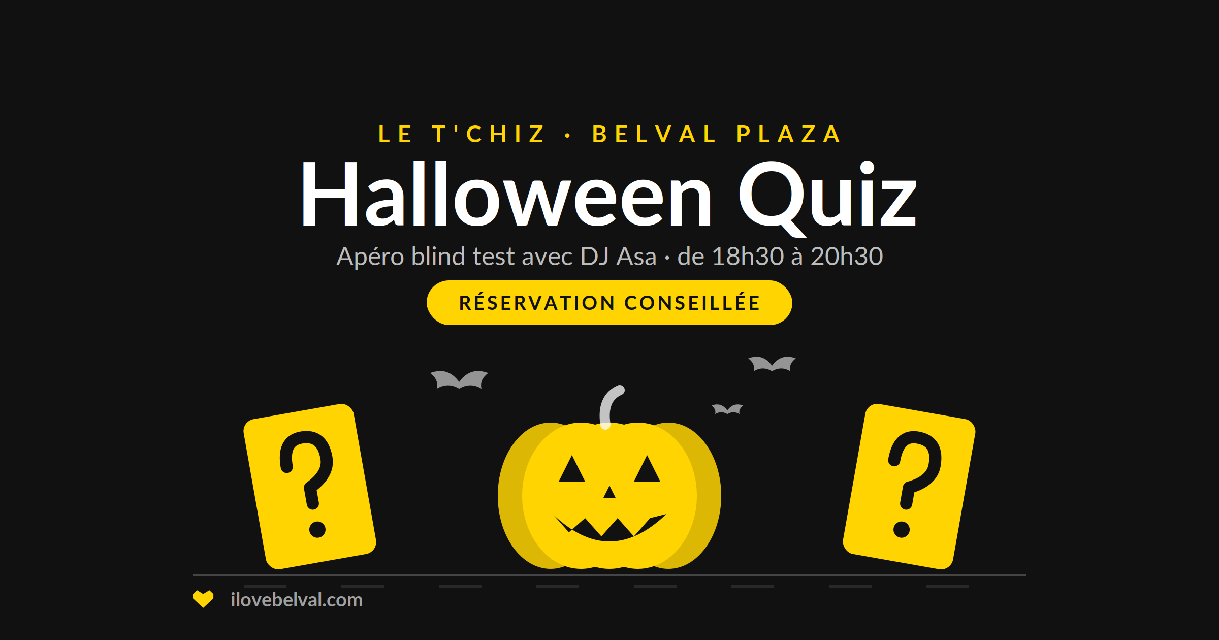 Halloween Quiz au T'Chiz, Belval Plaza : une citrouille sculptée entre deux cartes point d’interrogation