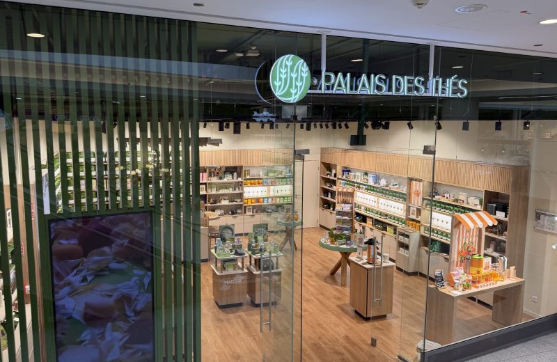 The Palais des Thés shopfront in Belval Plaza, with tea displays inside